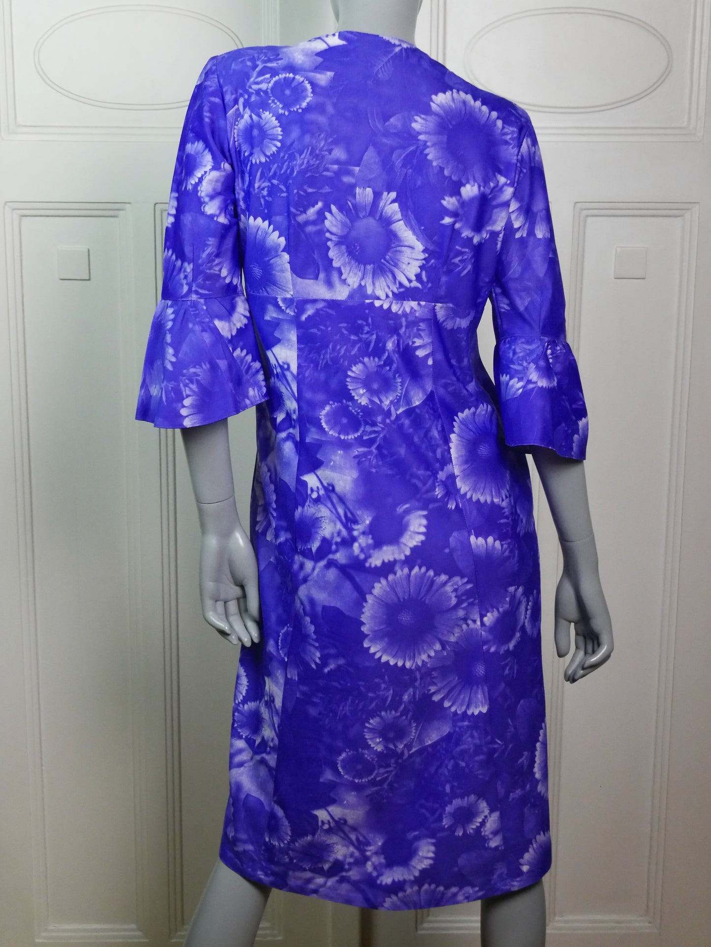 Floral Purple Dress | 1970s Vintage Womenswear | Medium