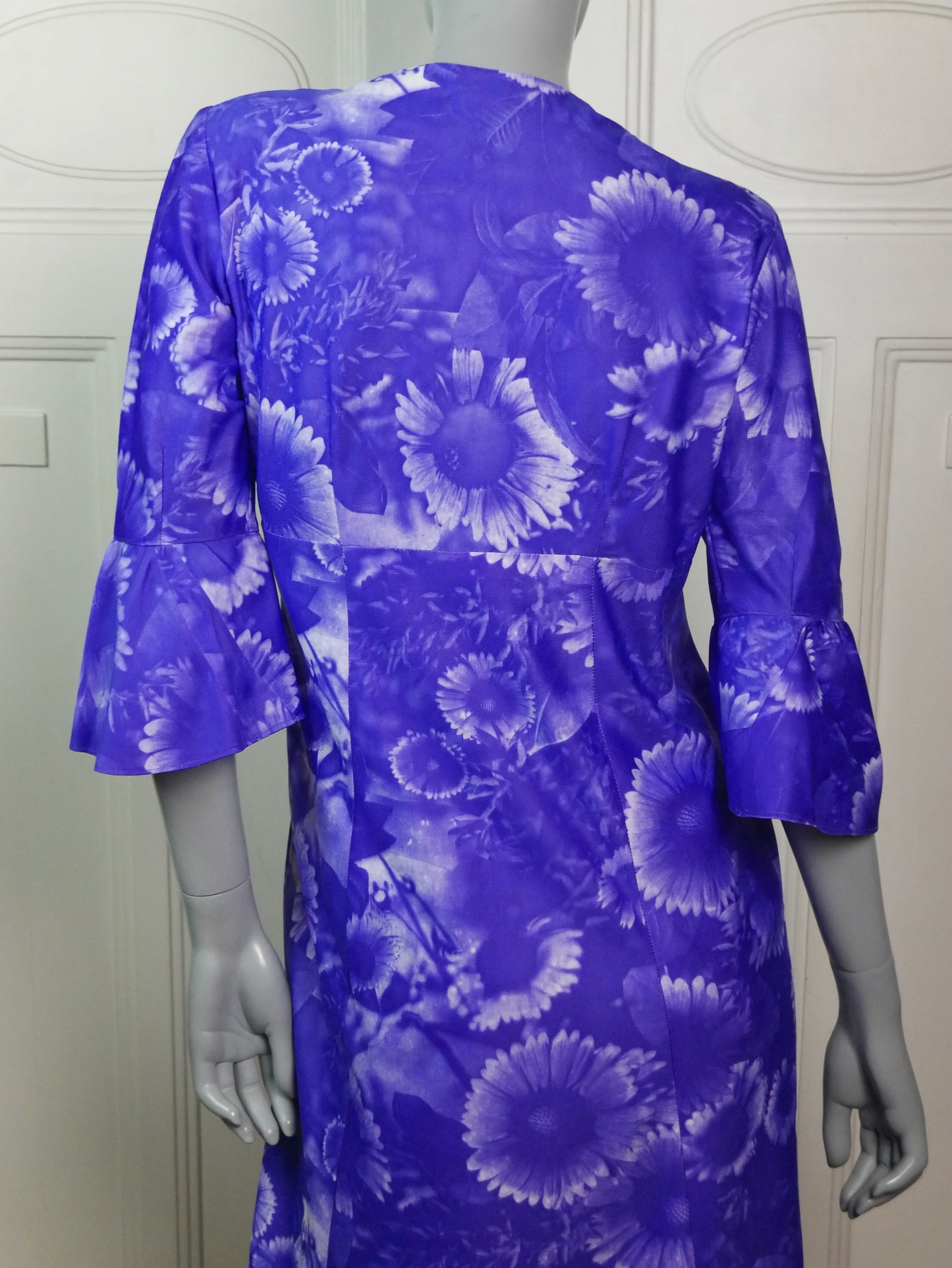 Floral Purple Dress | 1970s Vintage Womenswear | Medium