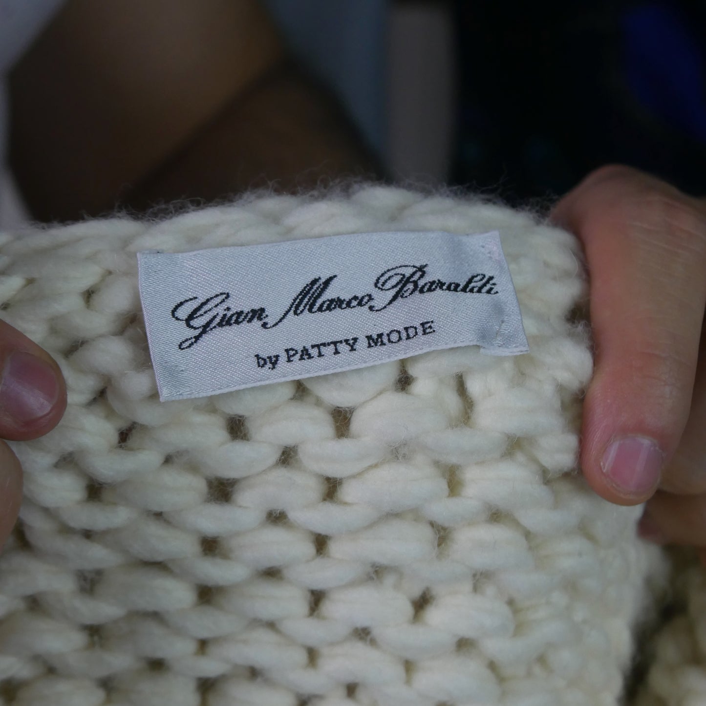 Vintage Knit Hoodie | Cream Chunky Soft Wool Pullover Sweater | Medium