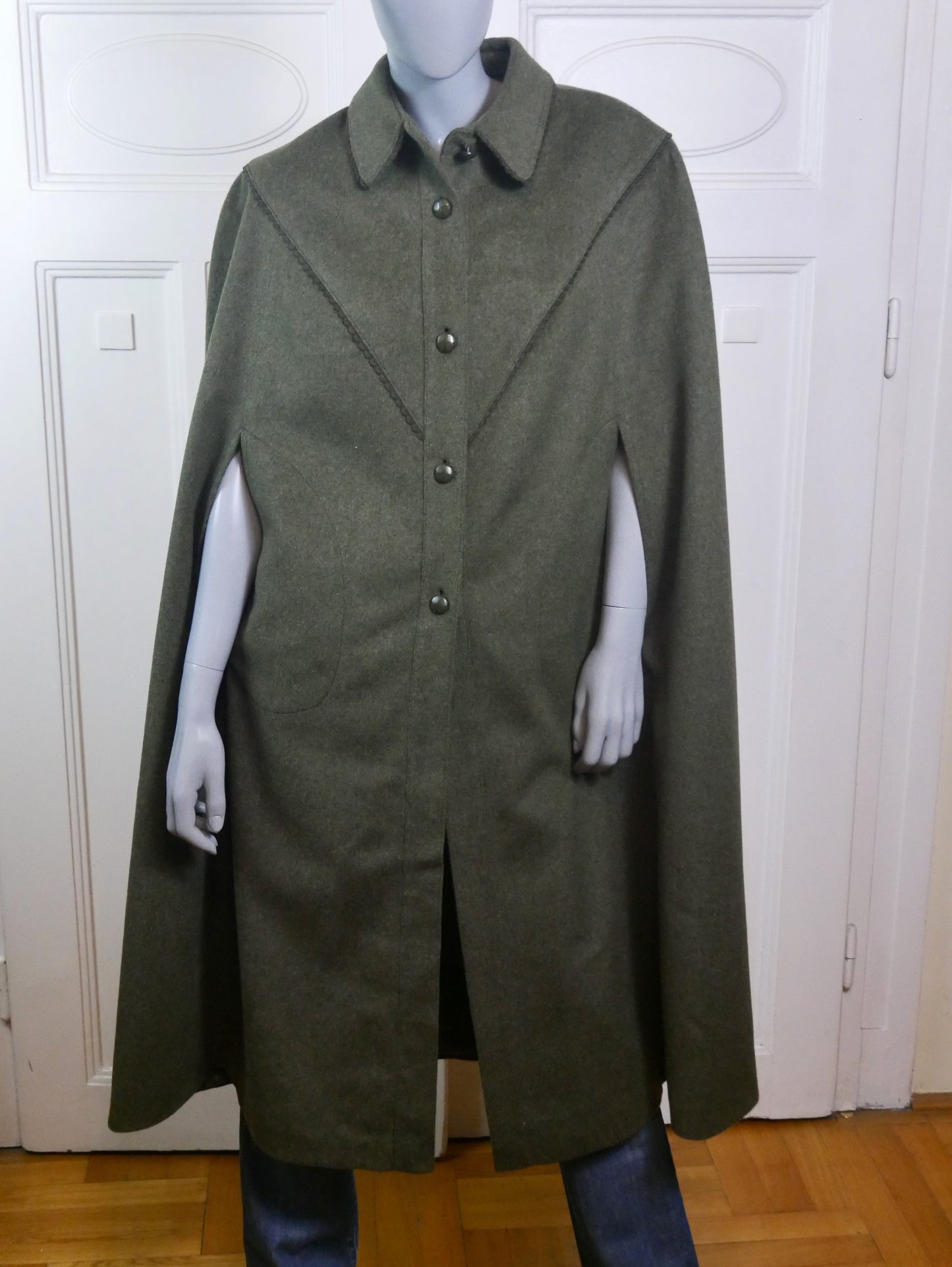Vintage Cape Coat | Olive Green Loden Wool 1980s | Medium