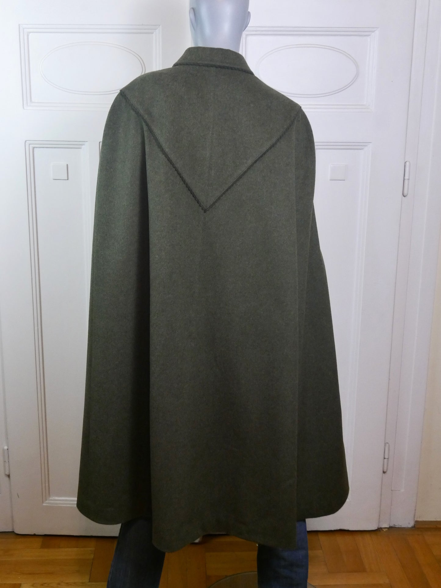 Vintage Cape Coat | Olive Green Loden Wool 1980s | Medium