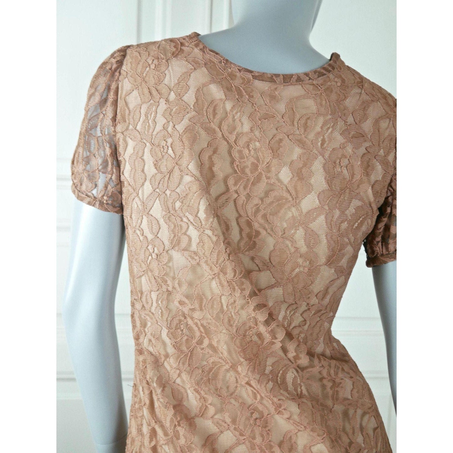 1960s Mod Mini Dress, Golden Light Brown Lace Short Sleeve Leo Gabor Vintage