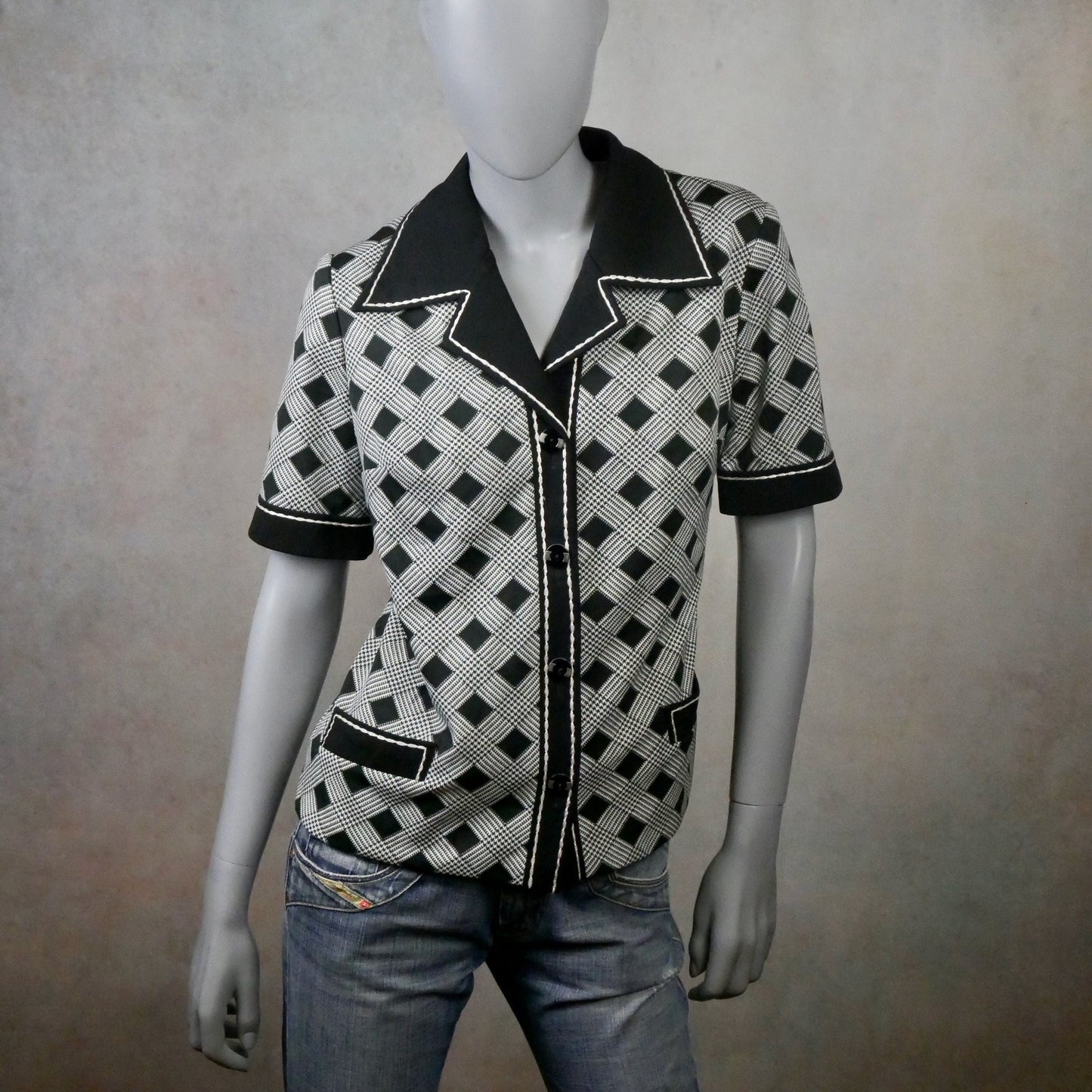 1970s Vintage Black and White Top | European Summer Blouse | Large Leo Gabor Vintage