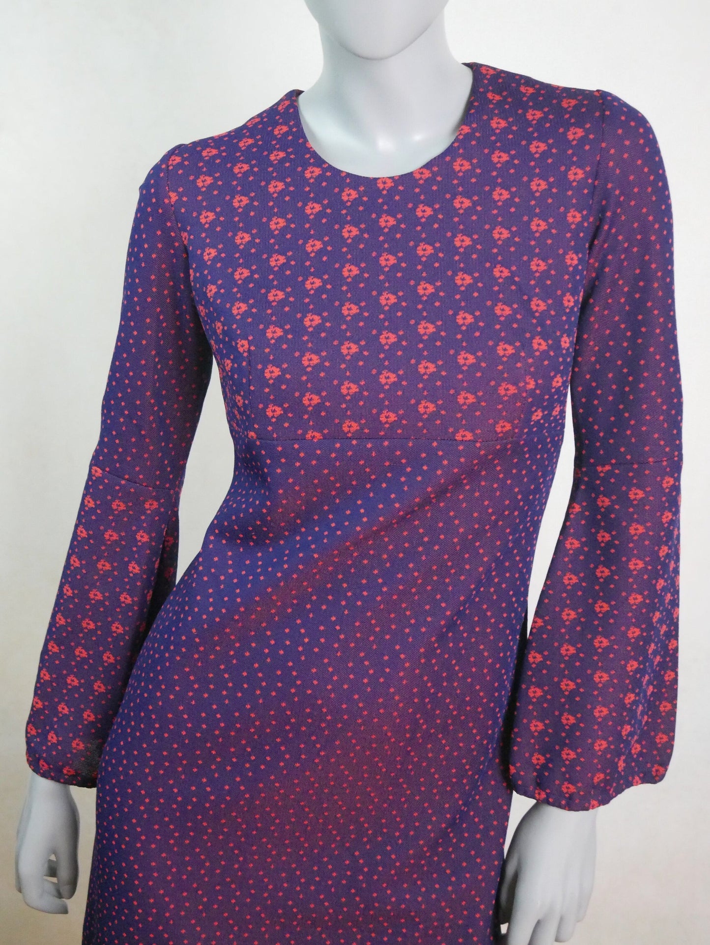 1970s Vintage Mod Dress | Navy Blue and Rouge Red Midi with Long Flared Sleeves Leo Gabor Vintage