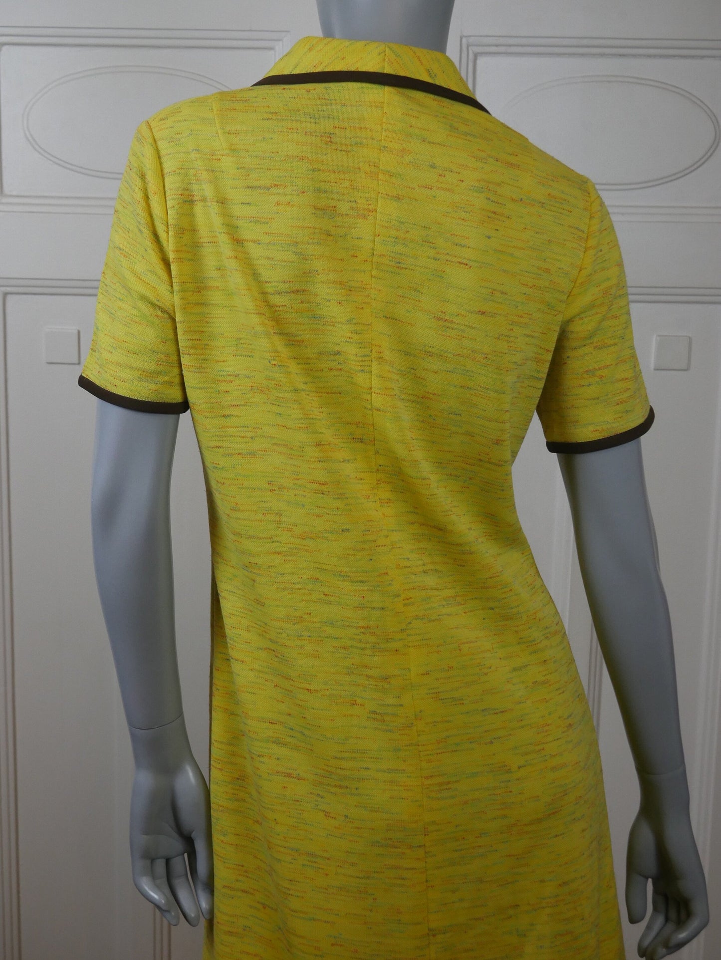 1970s Vintage Short-Sleeve Yellow Dress with Brown Trim |Summer Mod Style Shirtdress Leo Gabor Vintage
