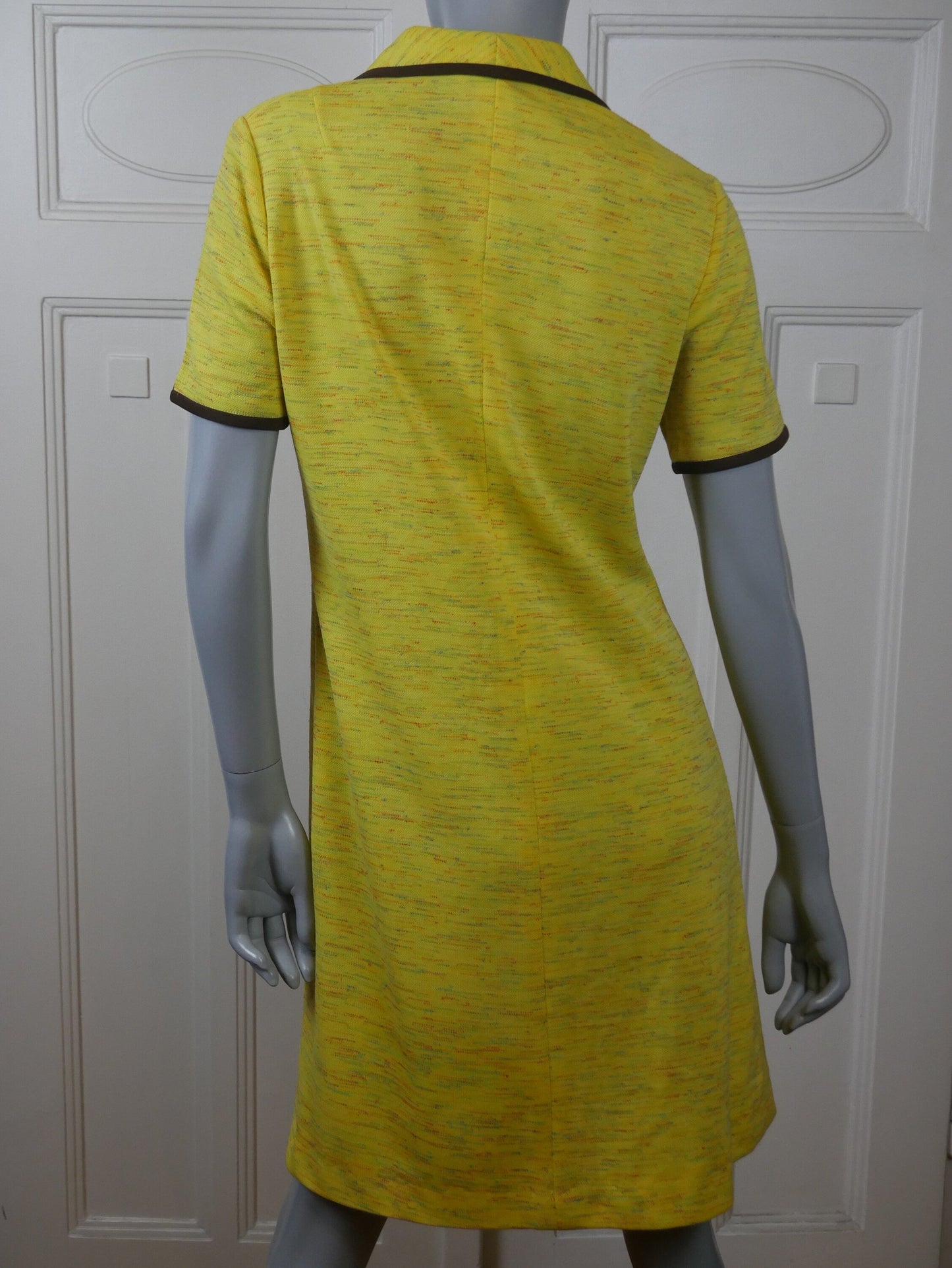 1970s Vintage Short-Sleeve Yellow Dress with Brown Trim |Summer Mod Style Shirtdress Leo Gabor Vintage
