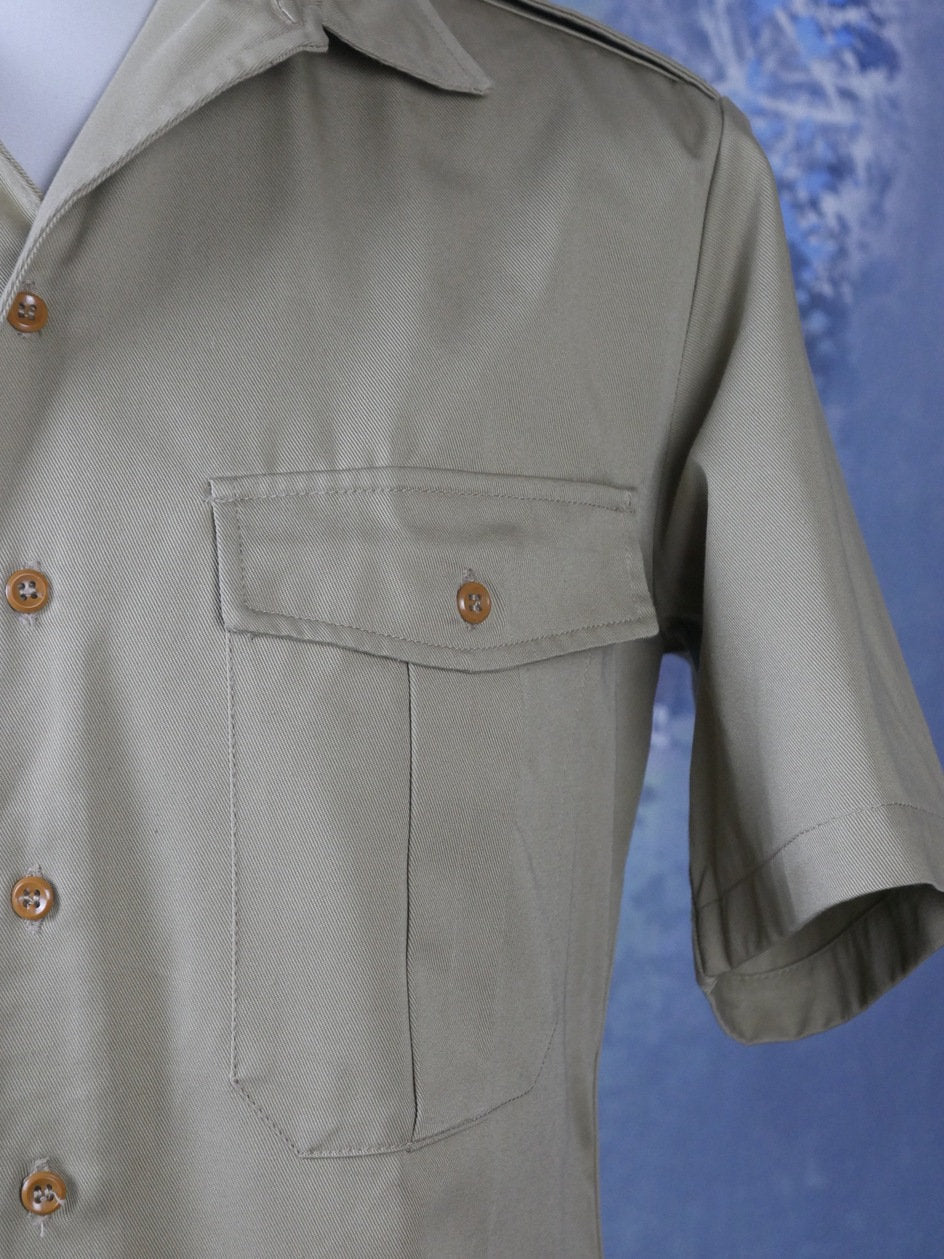 1980s Dutch Military Shirt | Desert Tan Short Sleeve Korps Marinier with Epaulets | Large Leo Gabor Vintage