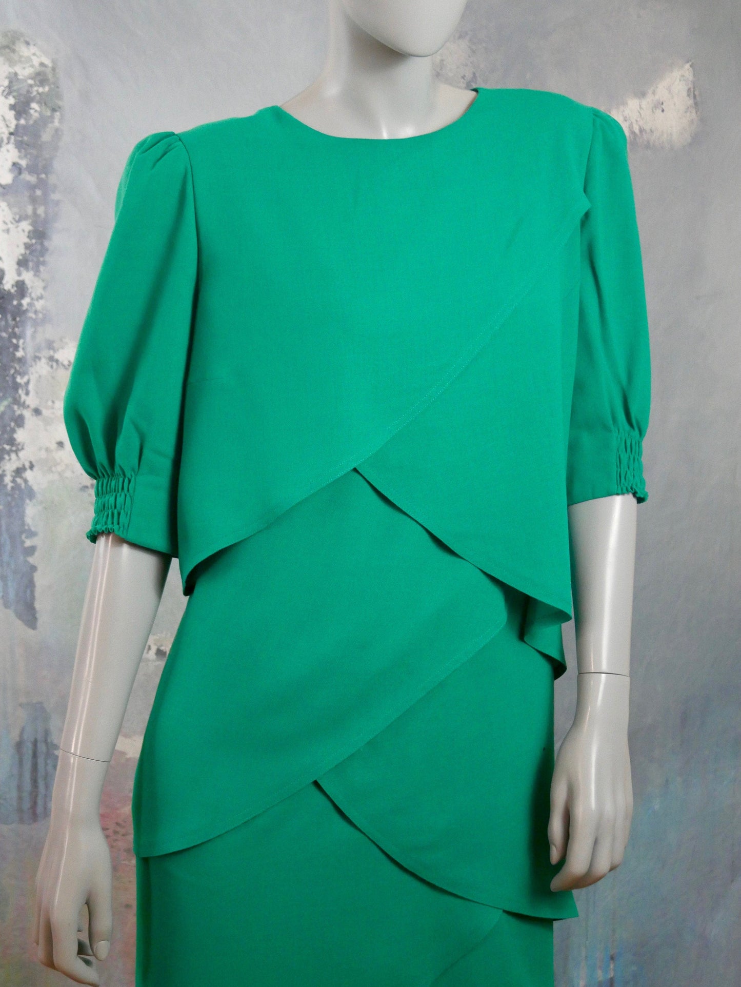 1980s German Vintage Green Layered Dress Leo Gabor Vintage