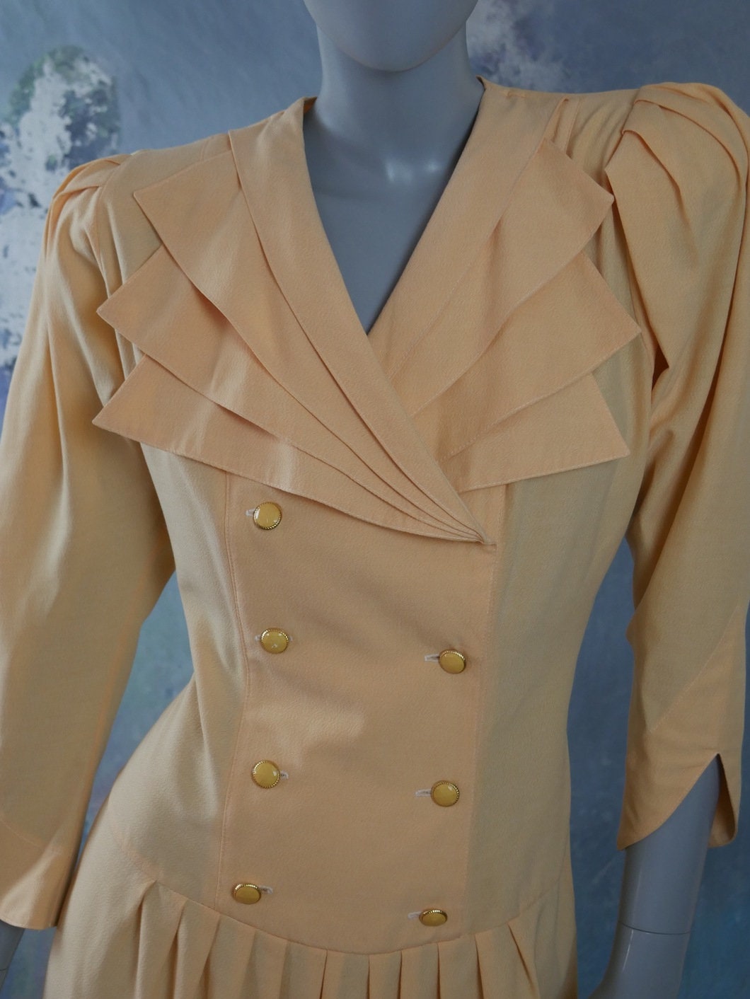 1980s Vintage Summer Dress, Pale Peach w Yellow Undertones Leo Gabor Vintage