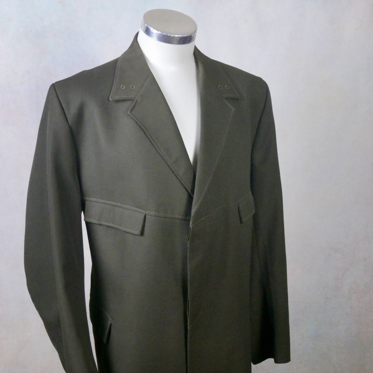 80s British Vintage Military Jacket | Olive Army Green | Extra Large Leo Gabor Vintage