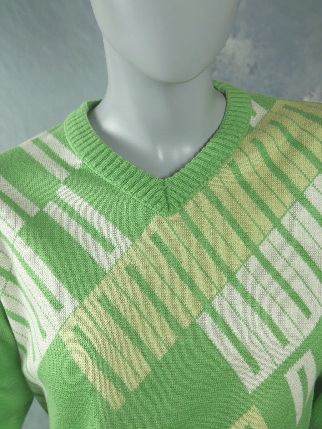 1970s V Neck | Vintage Green Sweater | Medium