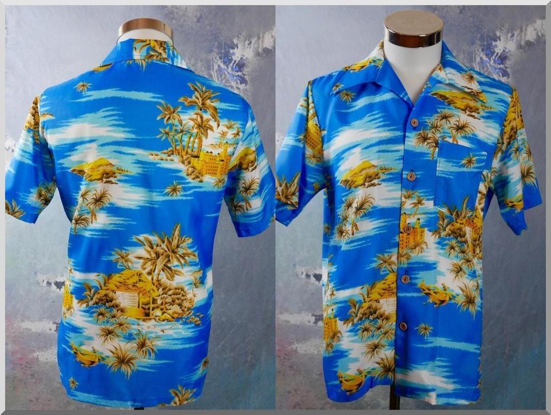 Vintage Hawaiian Shirt | 1970s Blue Turquoise & Golden Tan Tropical Pattern | Large