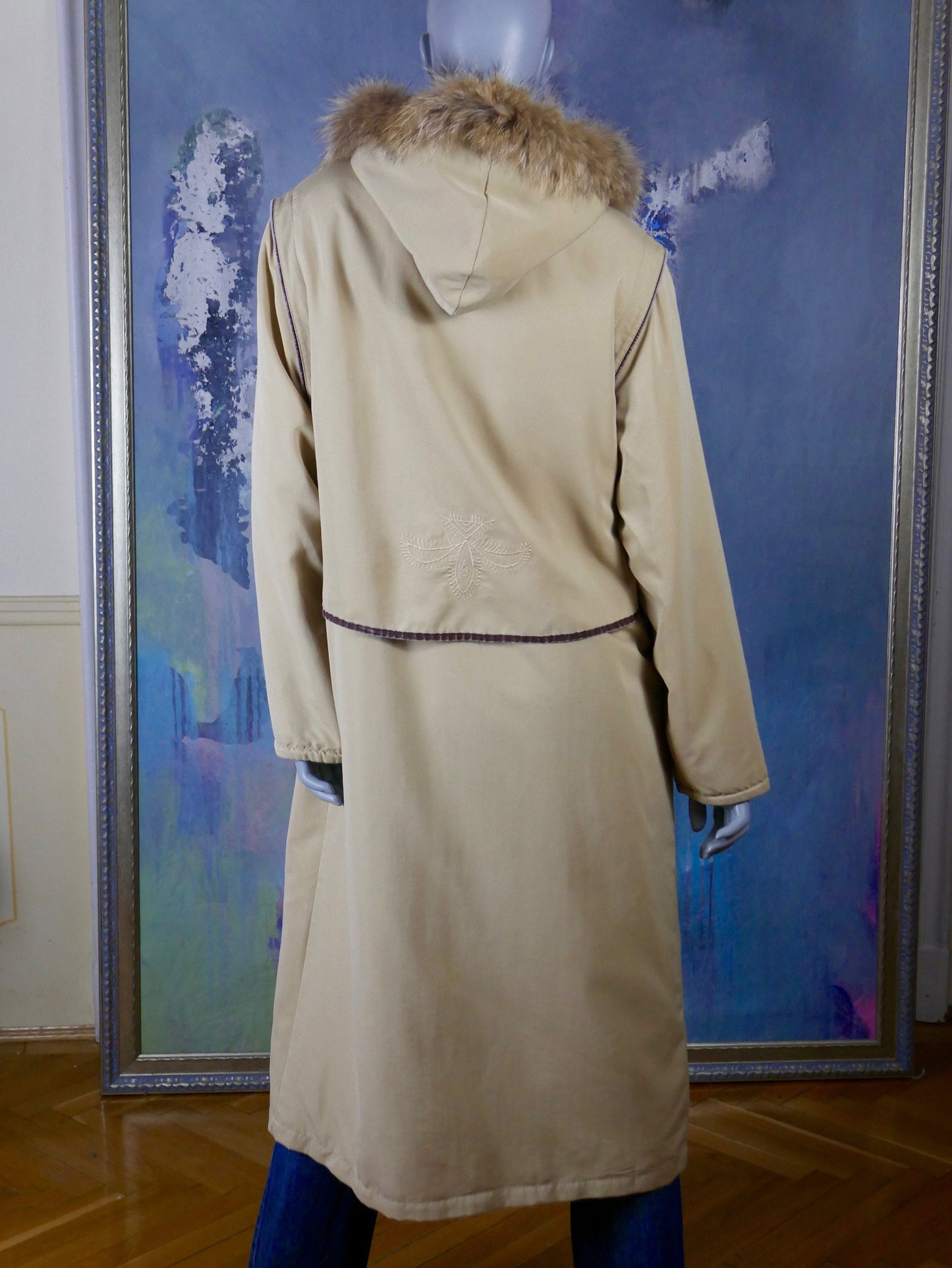 1990s Beige Raincoat | European Vintage Water Resistant Trench Coat w Detachable Fox Fur Trimmed Hood | Large up to Extra Large