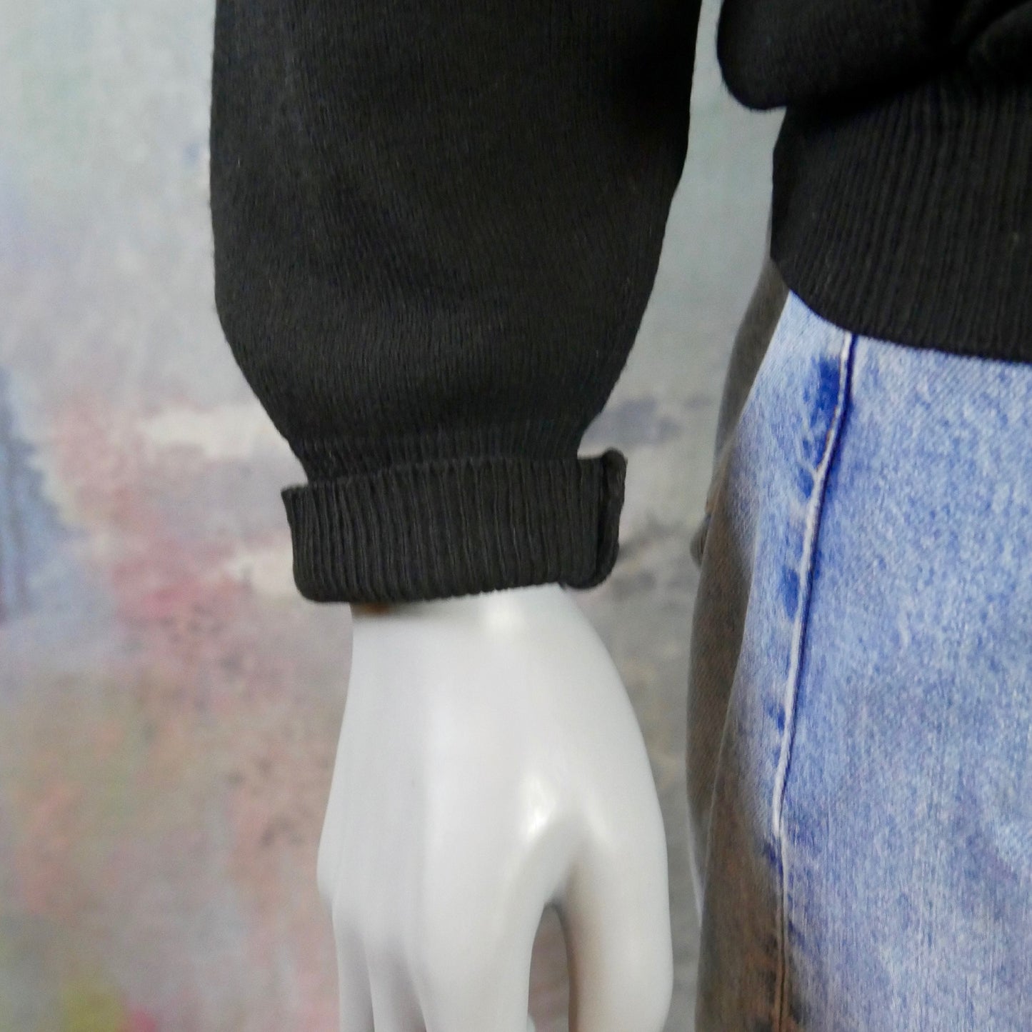 1980s Scottish Vintage Argyle Sweater | Soft Lambswool V-Neck Pullover | Large