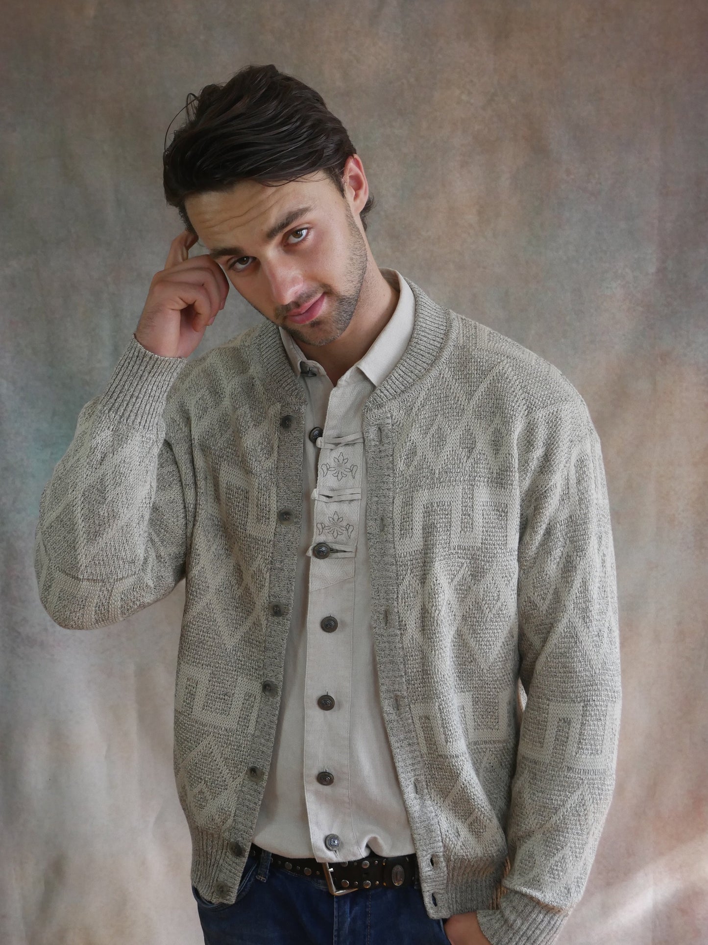 1980s Vintage Knit Cardigan | Light Gray and Beige Sweater | Large