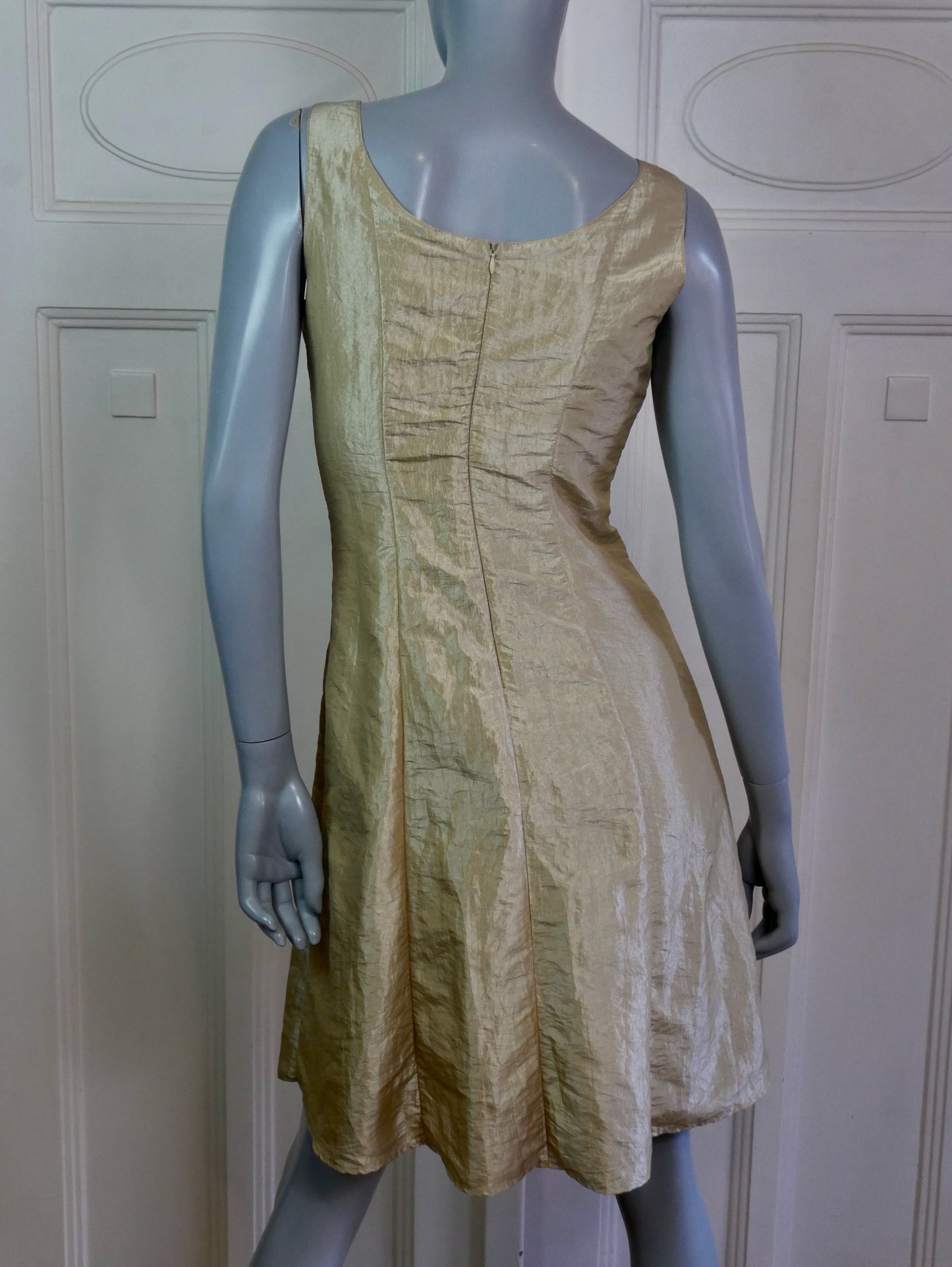 90s Vintage Dress | Gold Sleeveless | Medium