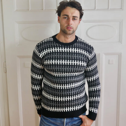 1990s Black & White Sweater | Men's Italian Vintage Knit Pullover | Medium