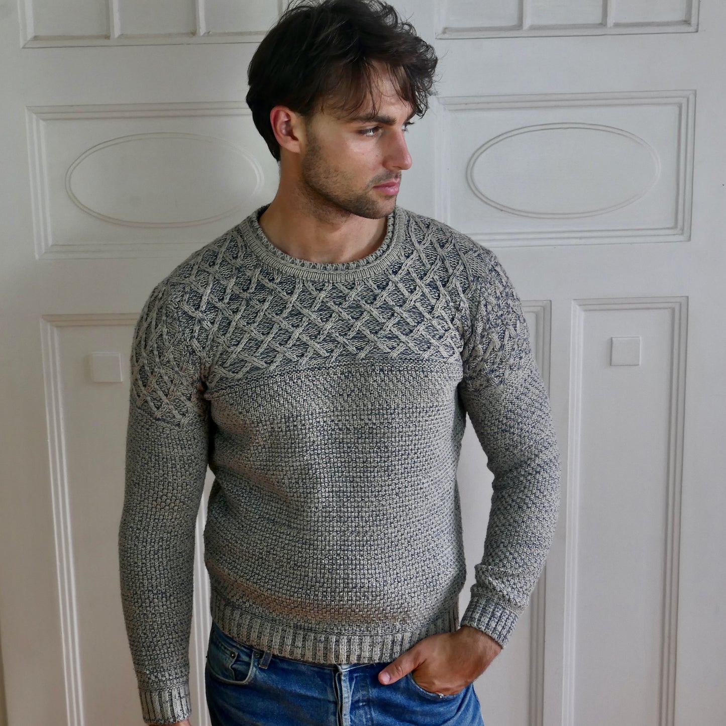 Late 80s Sweater | Men's Vintage Gray & Blue Pullover | Medium