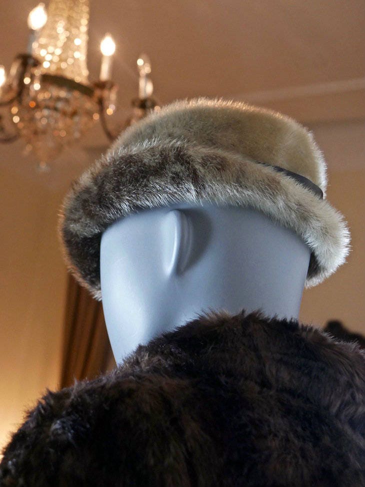 1960s Fur Hat | Brown Spotted Beaver Fur Women's Vintage Bucket Fedora | Large Leo Gabor Vintage