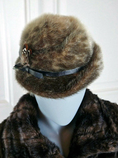 1960s Fur Hat | Brown Spotted Beaver Fur Women's Vintage Bucket Fedora | Large Leo Gabor Vintage