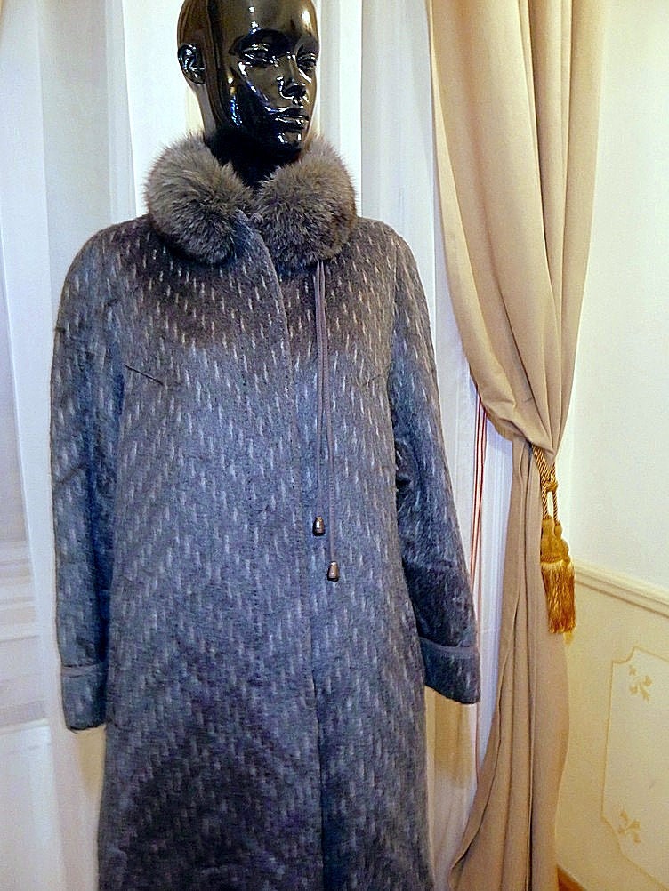 1960s Llama Wool Coat w Faux Fur Collar | Silver-Gray Vintage Alpaca Mohair & Merino Winter Coat | Large Leo Gabor Vintage