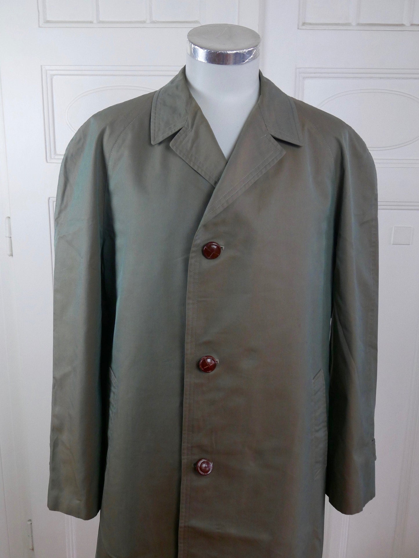 1960s Vintage Men's Trench Coat | Swedish Classic Lightweight Overcoat | Size 46 US Leo Gabor Vintage
