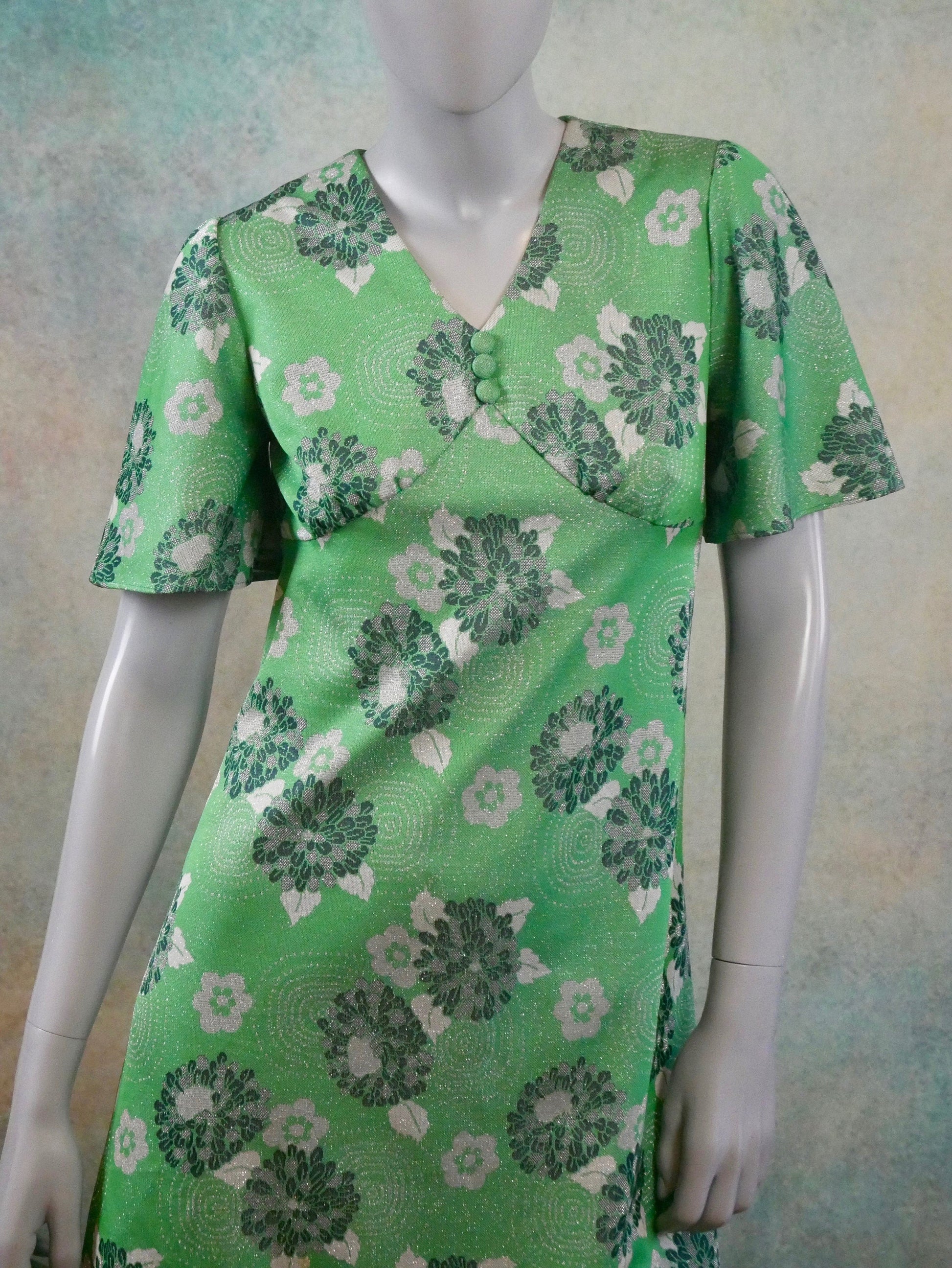 1960s Vintage Mod Green Dress with Silver Metallic Thread Floral Pattern Leo Gabor Vintage