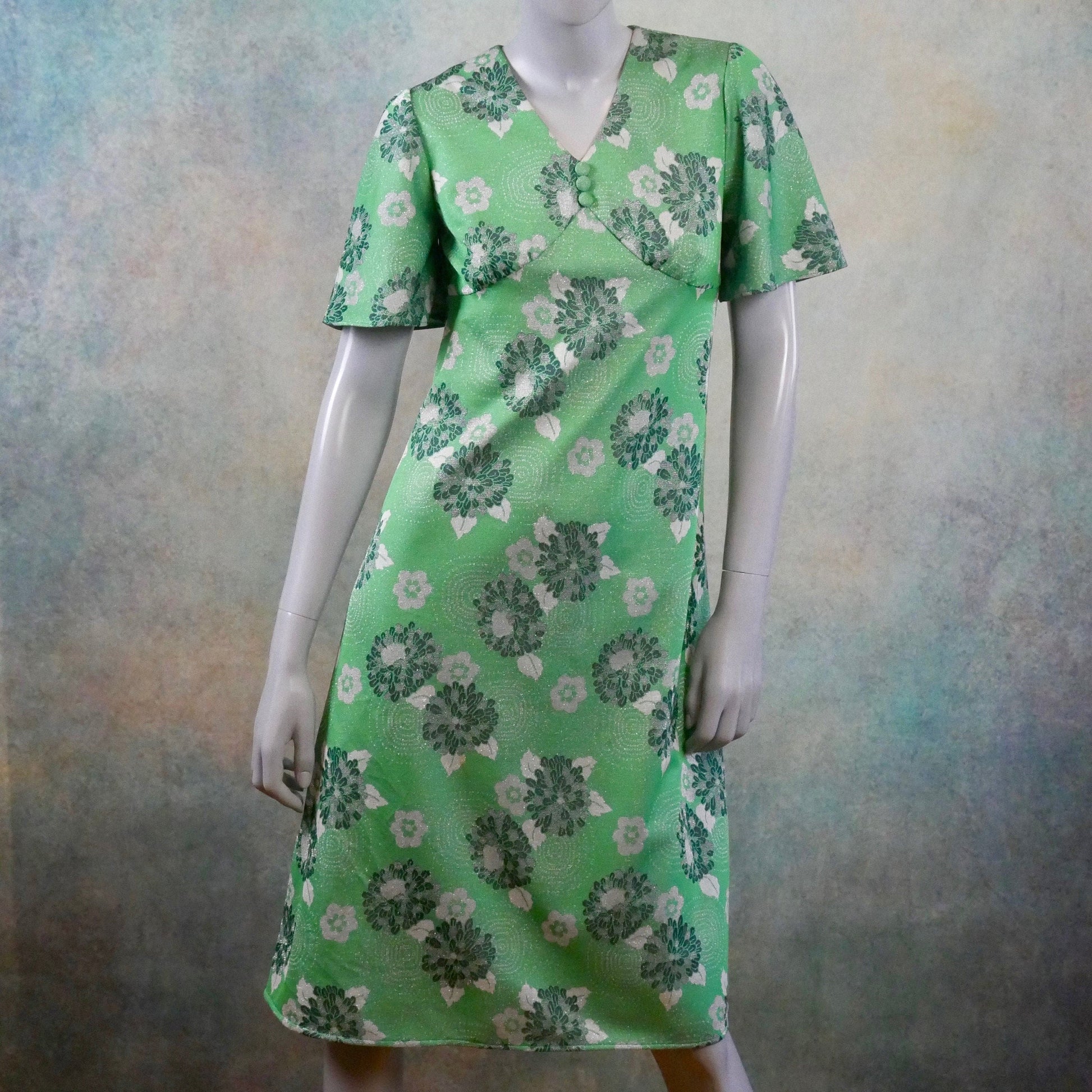 1960s Vintage Mod Green Dress with Silver Metallic Thread Floral Pattern Leo Gabor Vintage