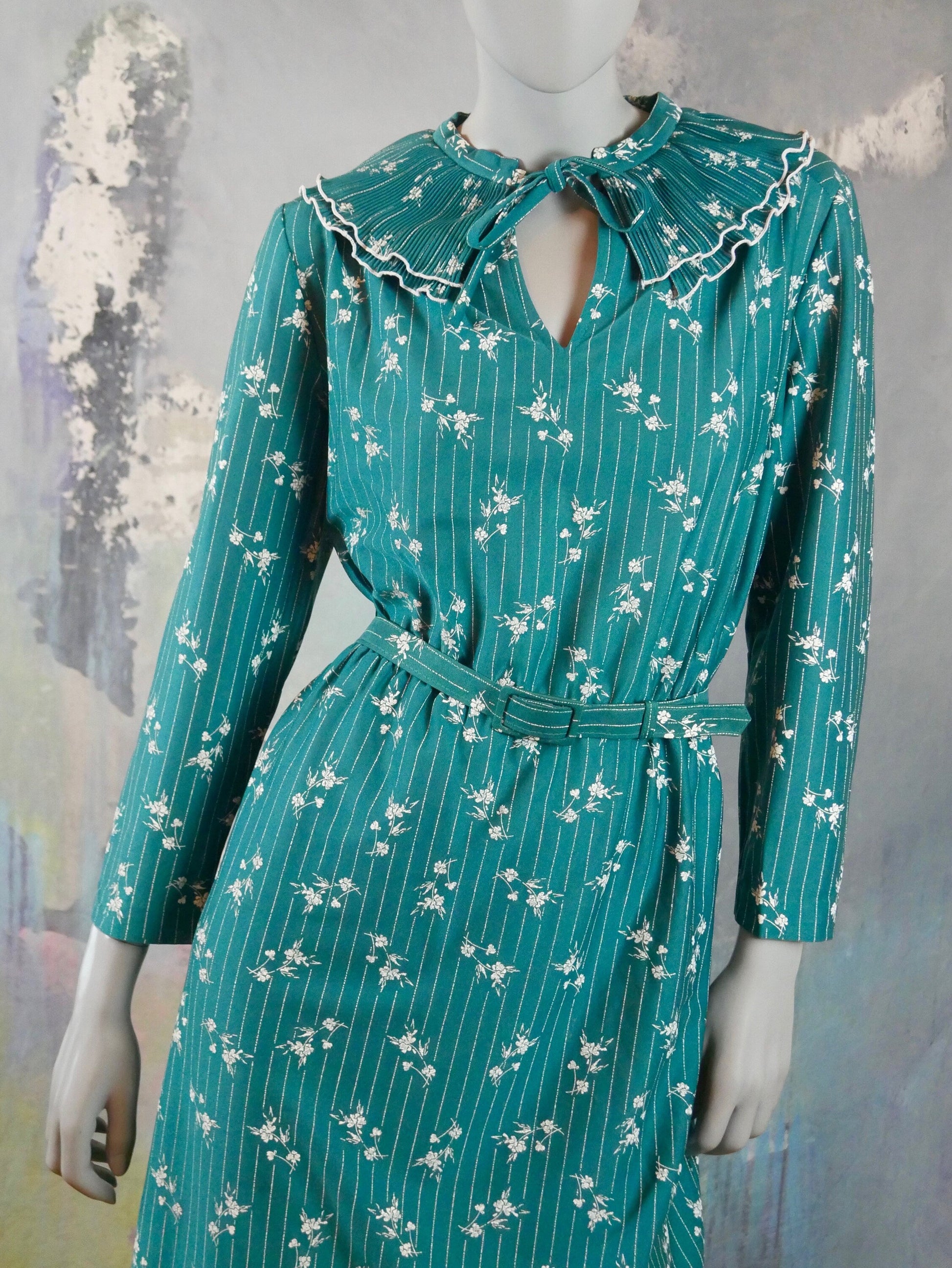 1980s Turquoise Green Dress | British Vintage Floral Dress w Matching Belt, Leo Gabor Vintage