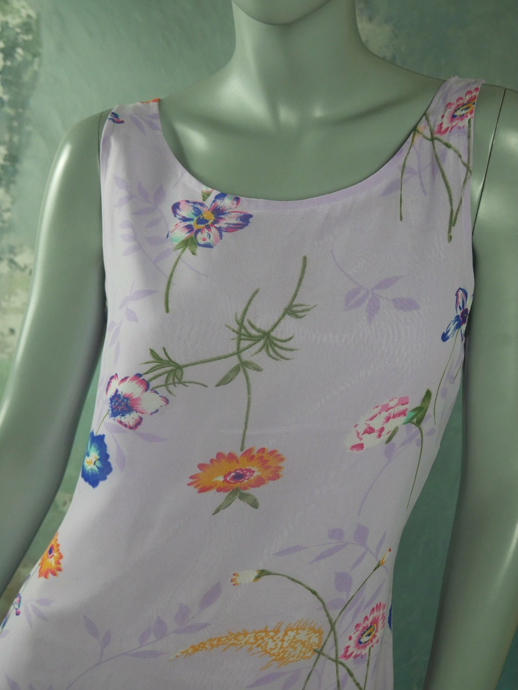 80s British Vintage Sleeveless Dress | Floral Pale Lilac Lightweight Spring / Summer Chiffon Leo Gabor Vintage