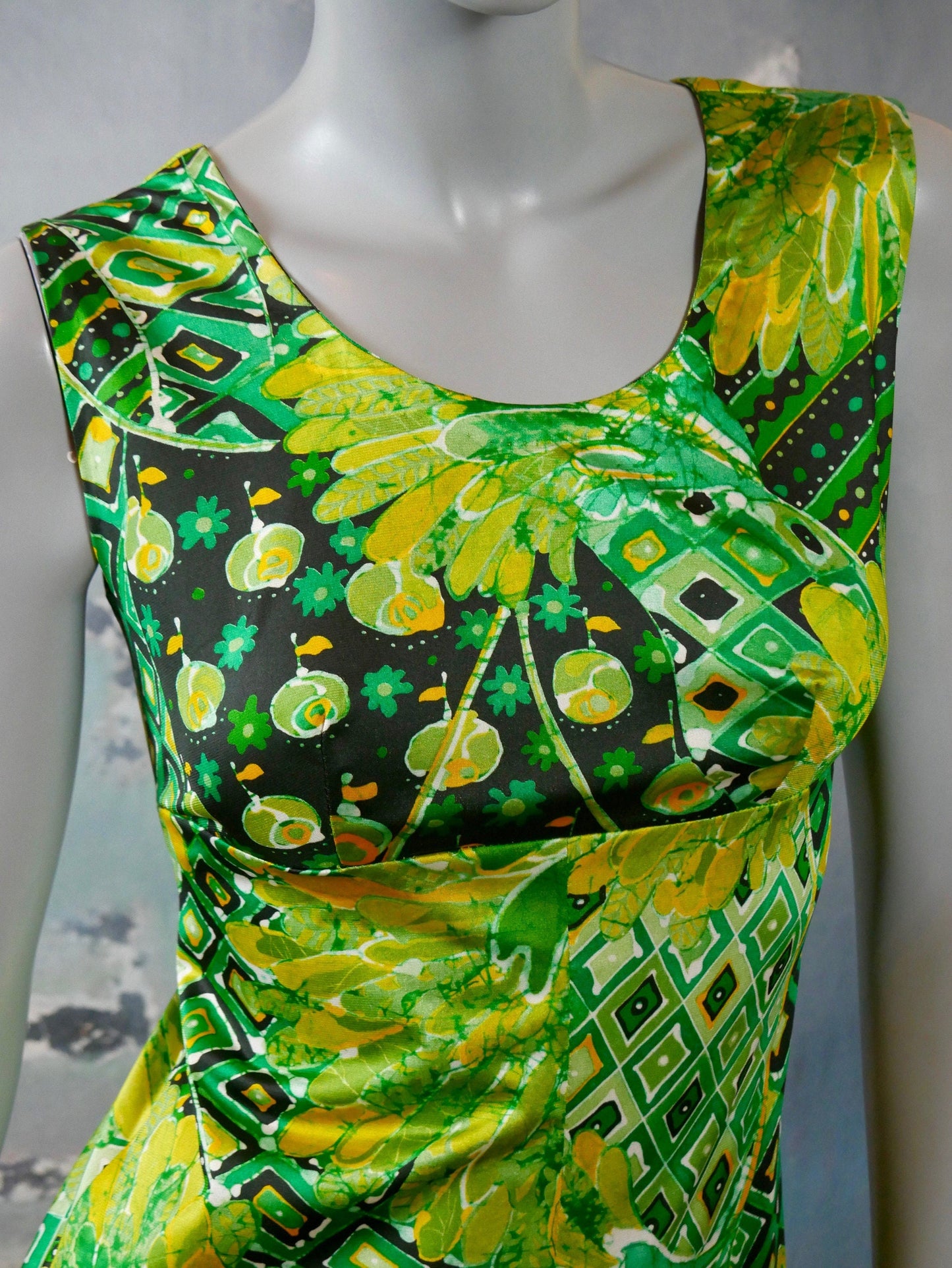 Vintage 70s Sleeveless Dress | Swedish Mod Green Yellow & Black Abstract Floral Midi Leo Gabor Vintage