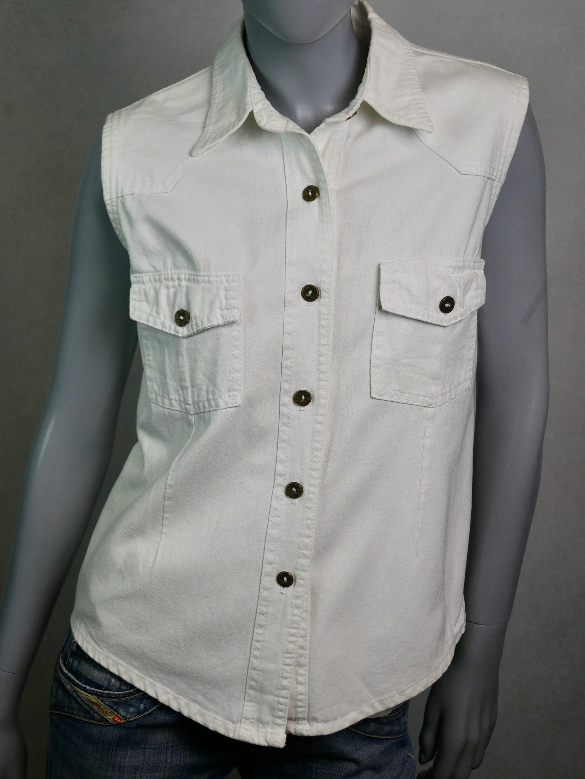 Vintage White Denim Sleeveless Top | Y2K Shirt Vest Blouse | Medium Leo Gabor Vintage
