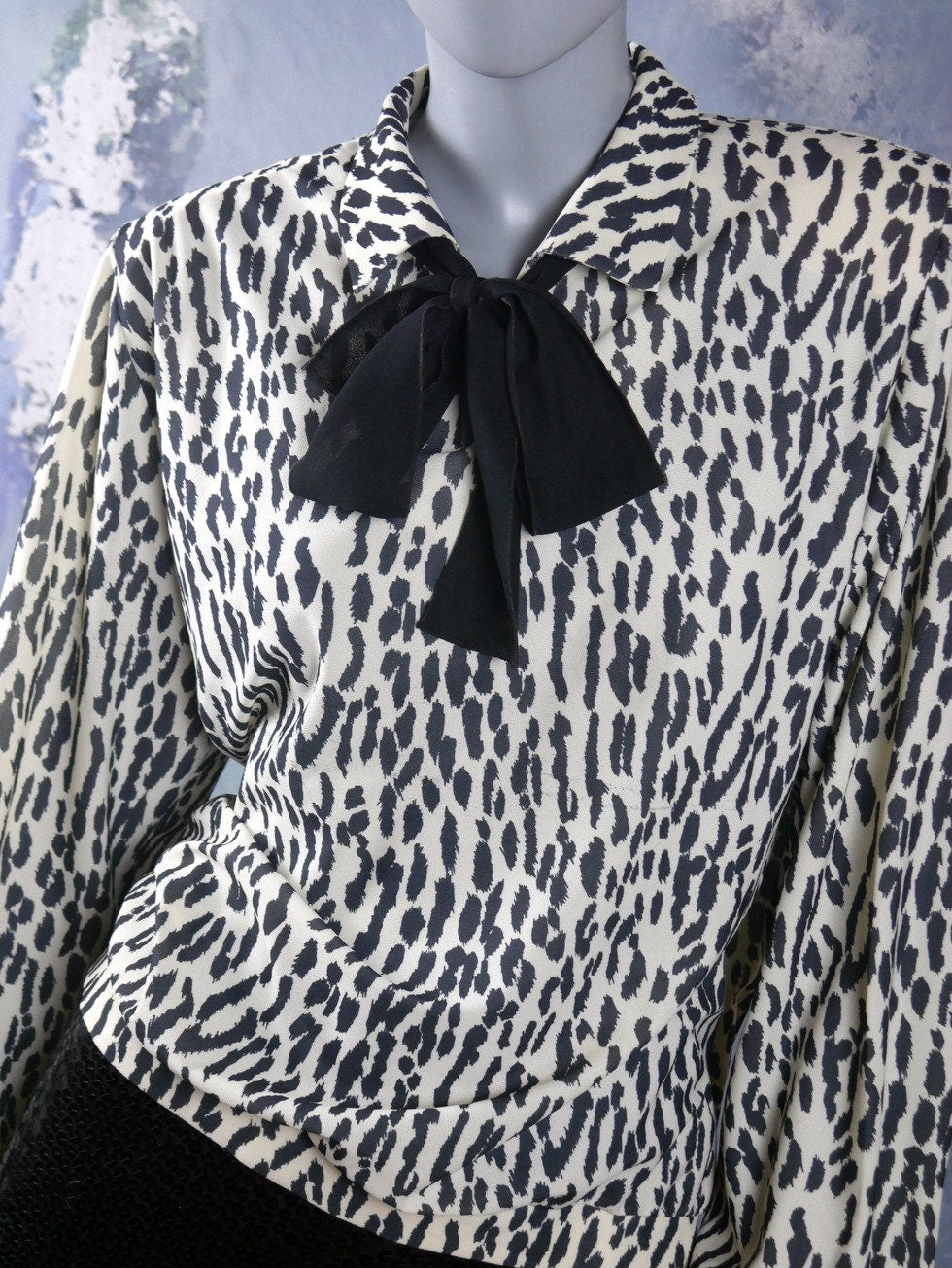 1980s Vintage Leopard Print Blouse | Cream Black Animal Print Top | Large