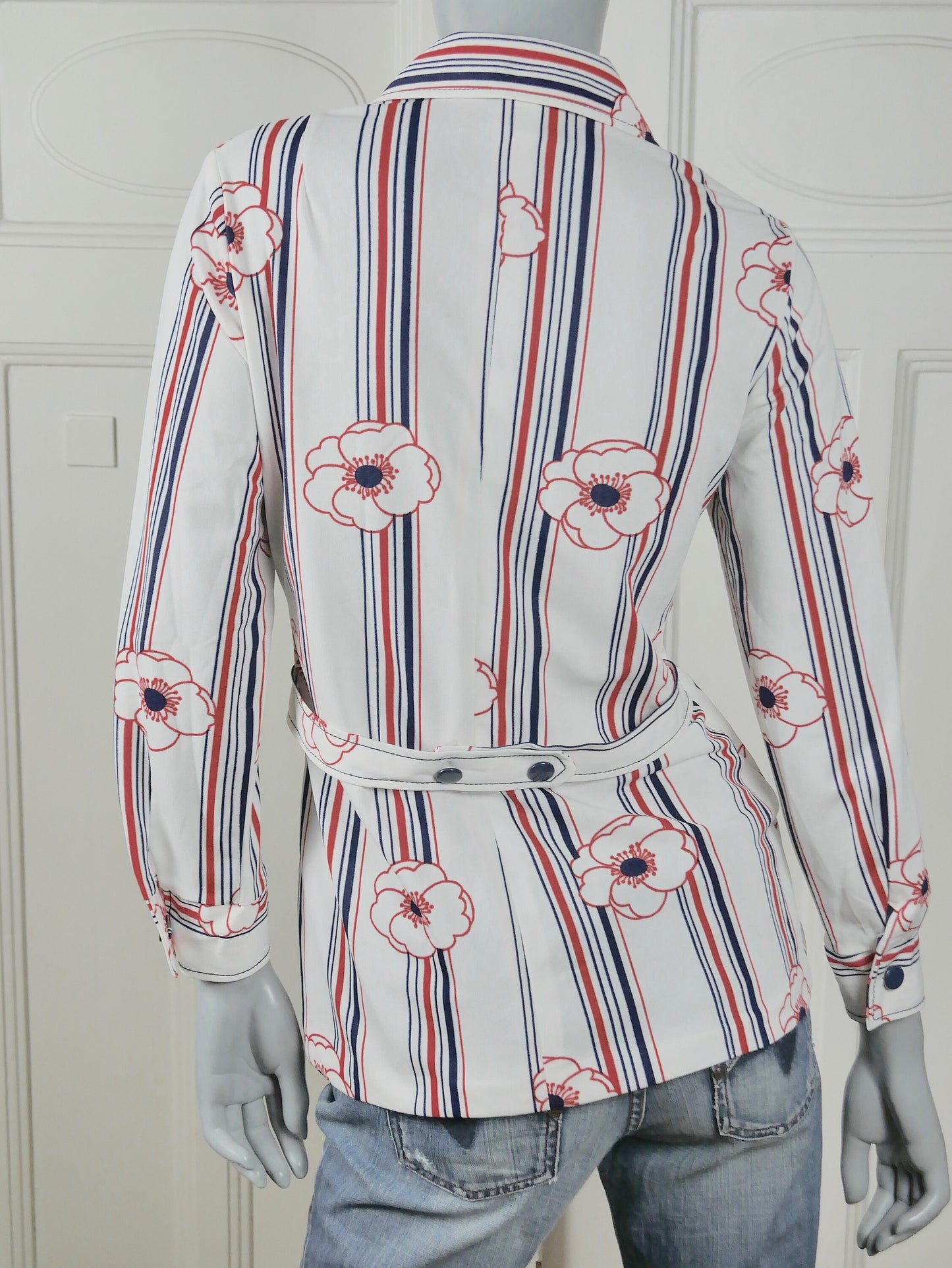 1970s Vintage Wide Collar Blouse | White with Red & Blue Stripes and Flowers Top | Medium