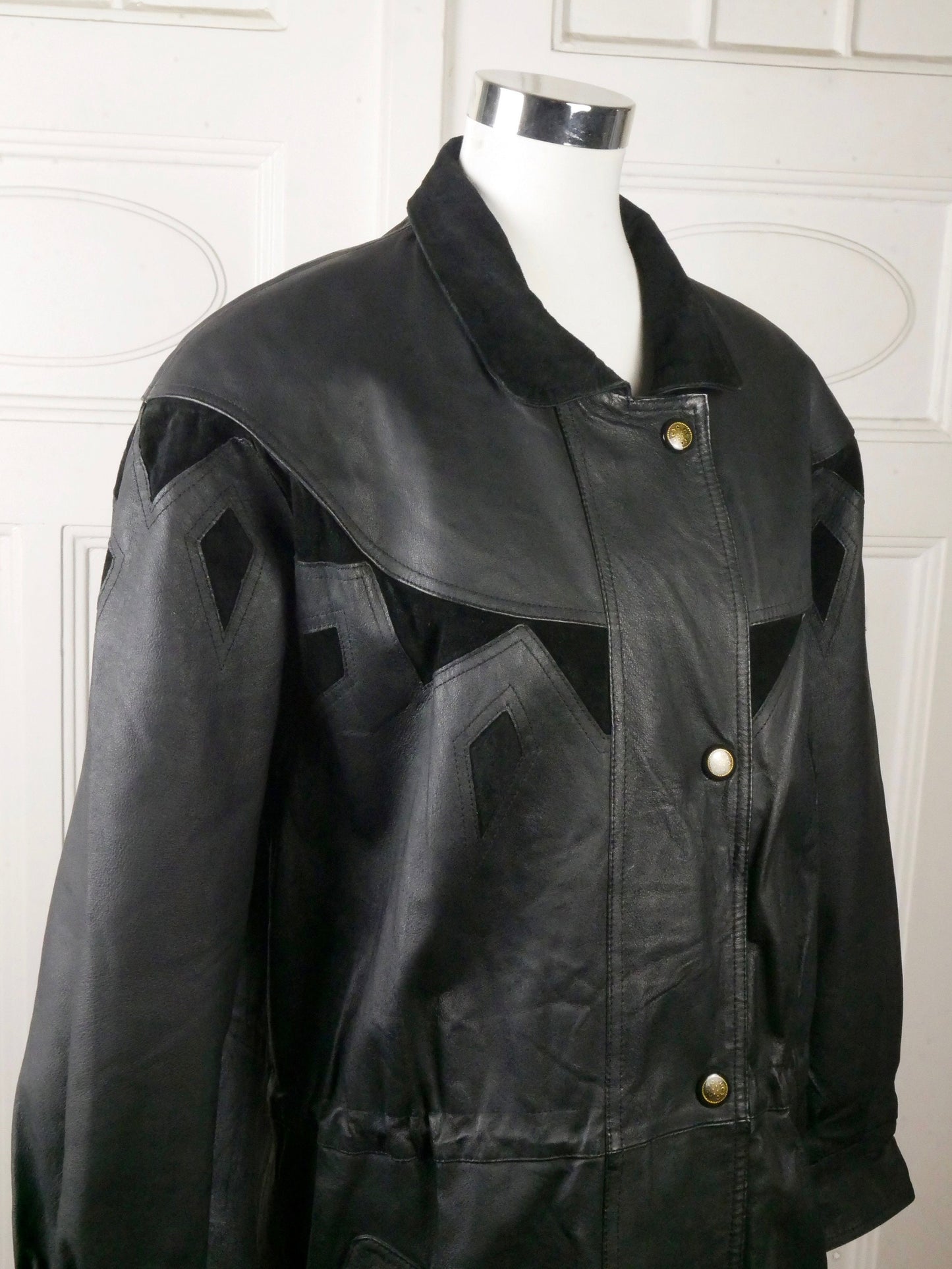 80s Vintage Black Leather Coat with Suede Southwestern Geometric Panels | Extra Large